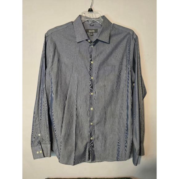 Lot of 3 Men's Kenneth Cole Reaction Dress Shirts XL 17-17.5/36-37 - Picture 7 of 9